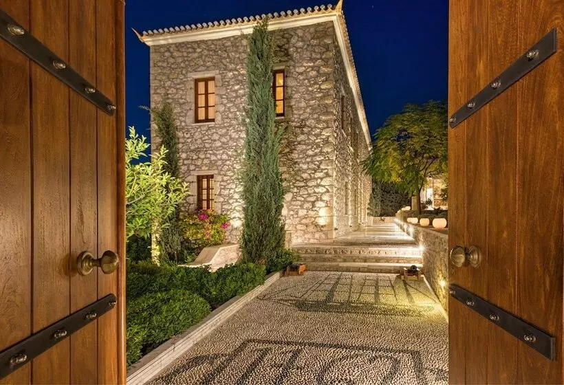 هتل Mare Monte Luxury Suites