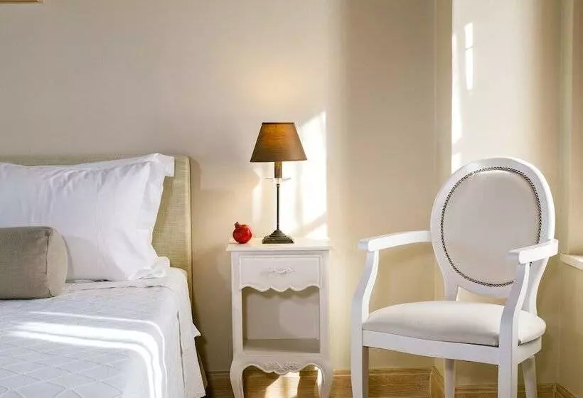 هتل Mare Monte Luxury Suites