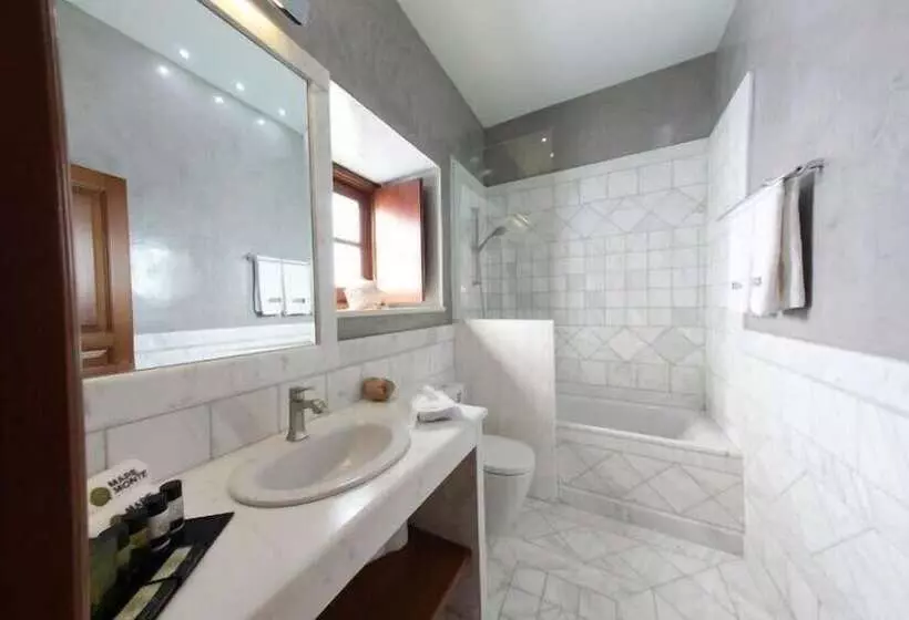 هتل Mare Monte Luxury Suites