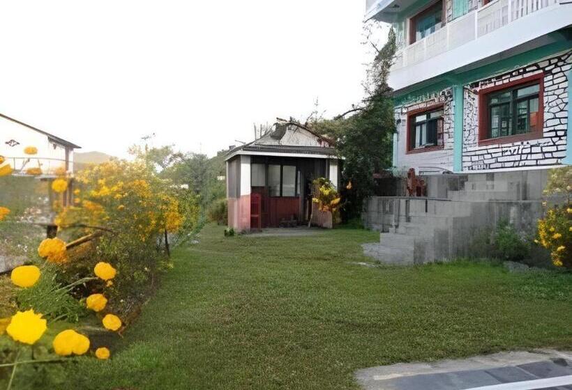 هتل Mountain View Lodge