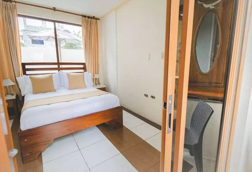 هتل Palace Galapagos
