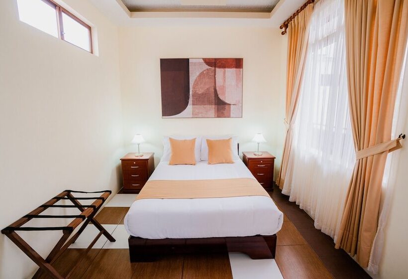 בית מלון כפרי Palace Galapagos