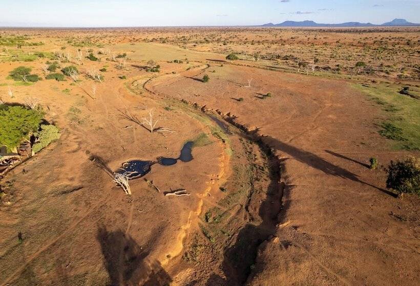 هتل Sentrim Tsavo Lodge