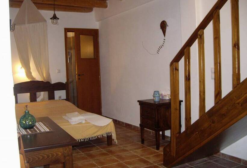 Ksa Sou Traditional Guesthouses