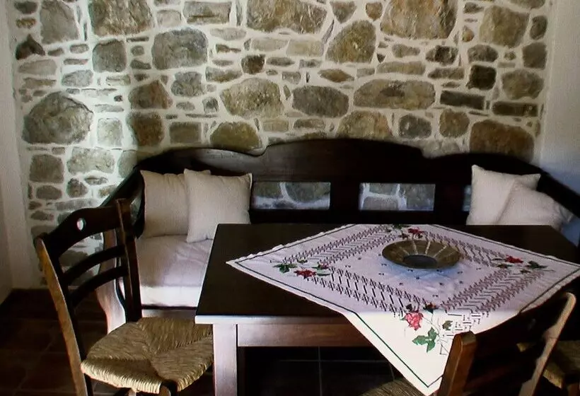 Ksa Sou Traditional Guesthouses