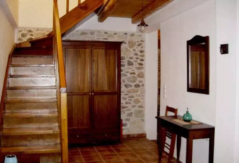 Ksa Sou Traditional Guesthouses