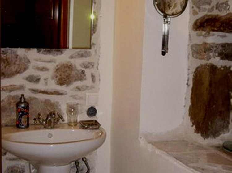 Ksa Sou Traditional Guesthouses