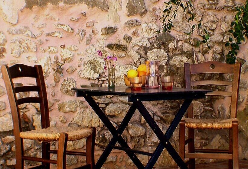 Ksa Sou Traditional Guesthouses