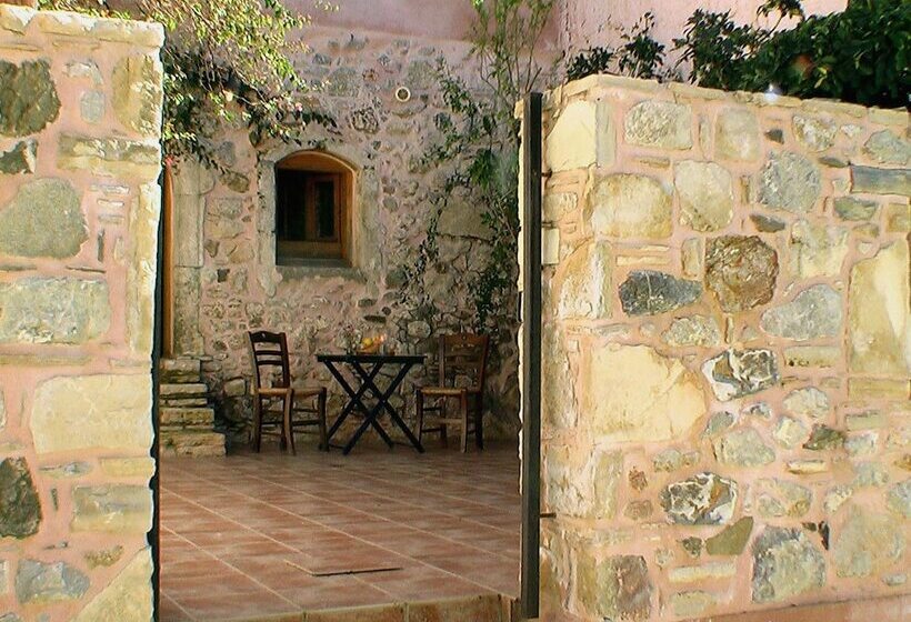 Ksa Sou Traditional Guesthouses