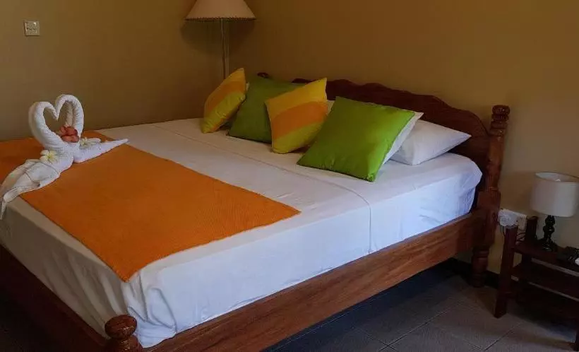 پانسیون Lakaz Safran