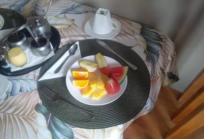 پانسیون Lakaz Safran