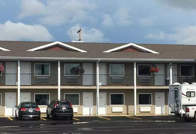 Voyageur Motel