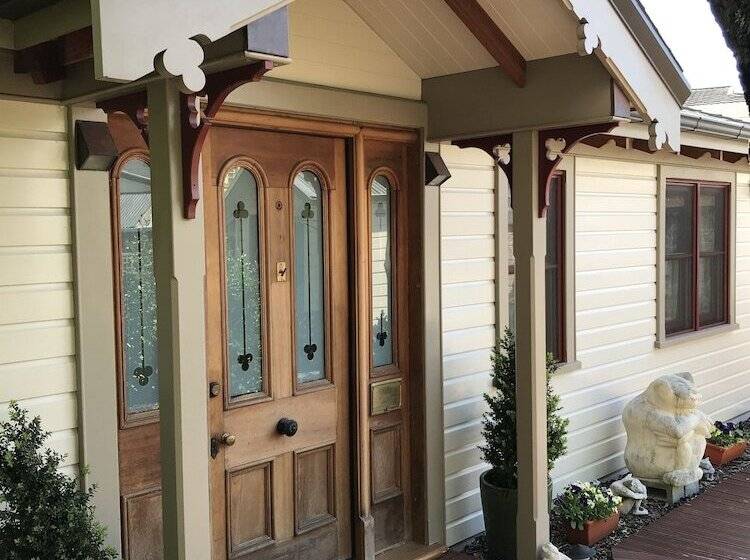 צימר Baywick Inn