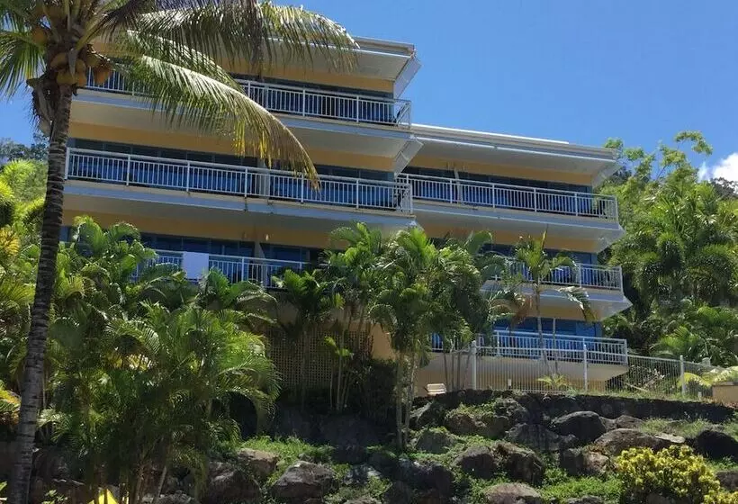 Coral Sea Vista Apartments