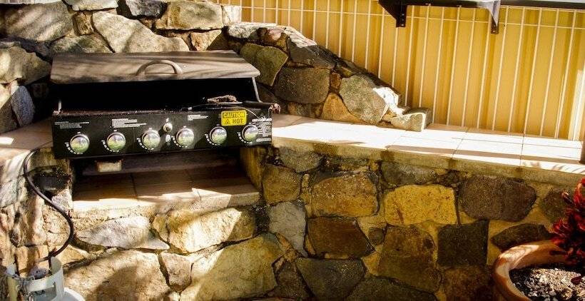 Coral Sea Vista Apartments