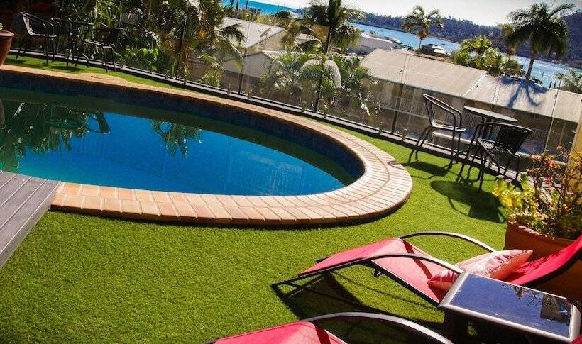 Coral Sea Vista Apartments