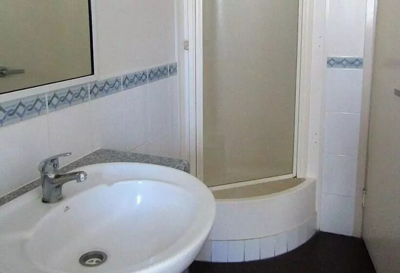 Coral Sea Vista Apartments