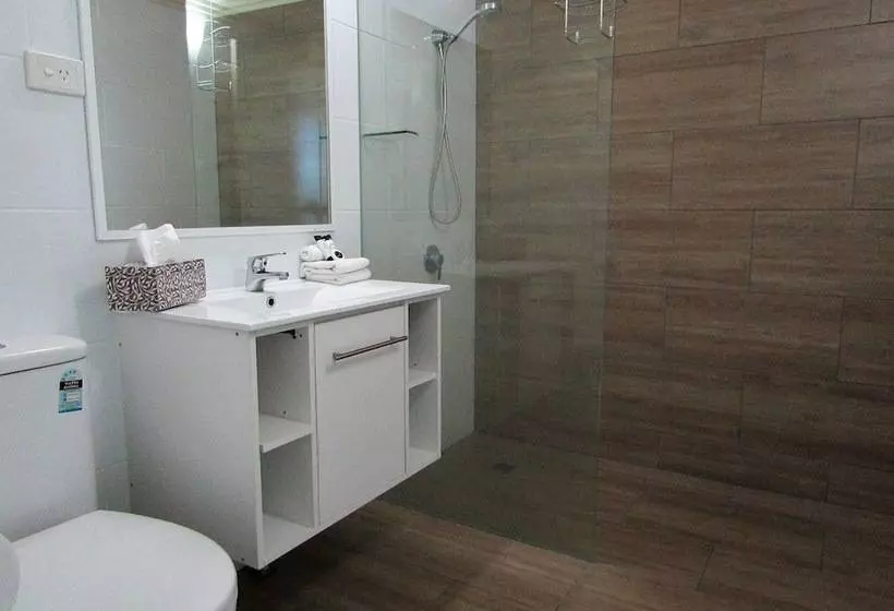 Coral Sea Vista Apartments