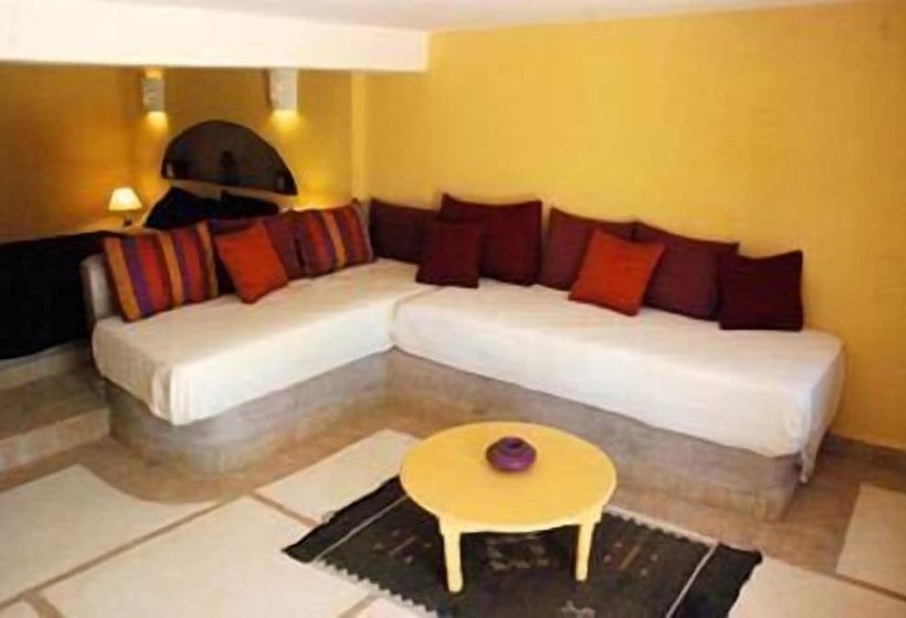 리아드 Villa Gonatouki