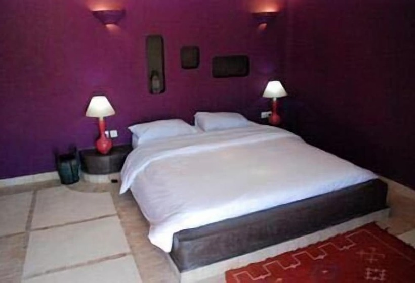 리아드 Villa Gonatouki