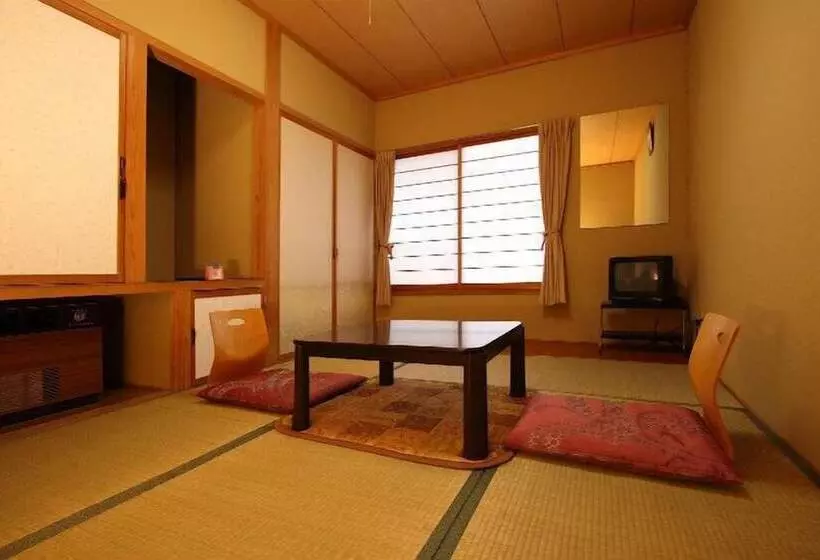 旅館 Kusatsuonsen Pension Mitomo