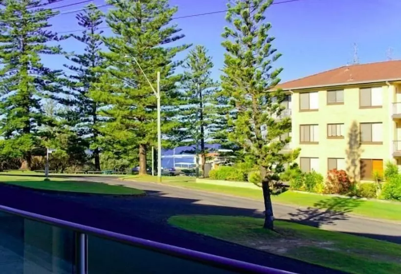 Seaspray Apartments