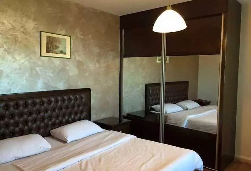 Al Farouq Hotel Apartments