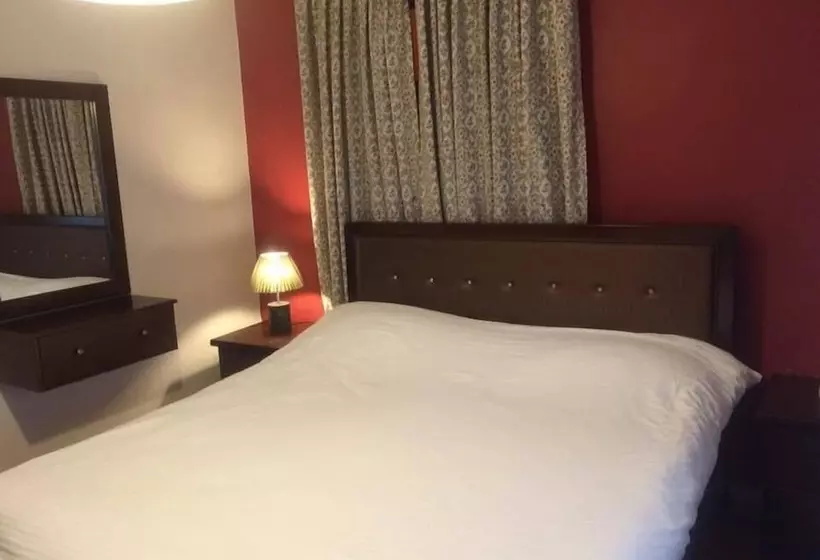 Al Farouq Hotel Apartments
