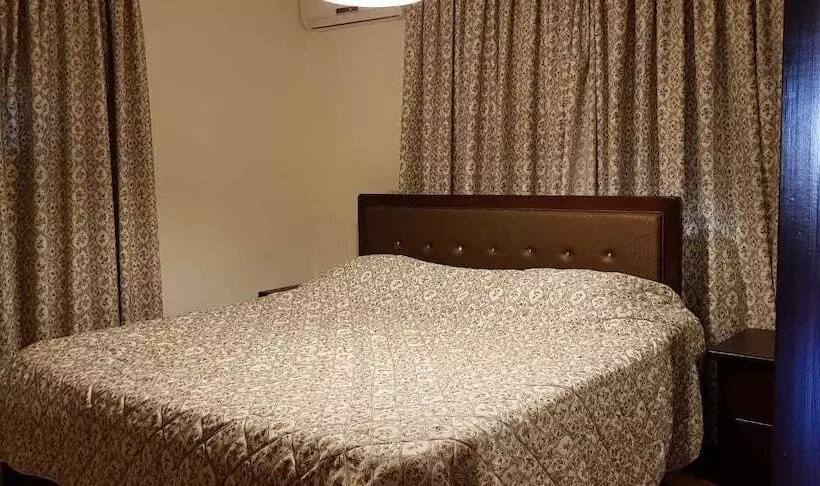 Al Farouq Hotel Apartments