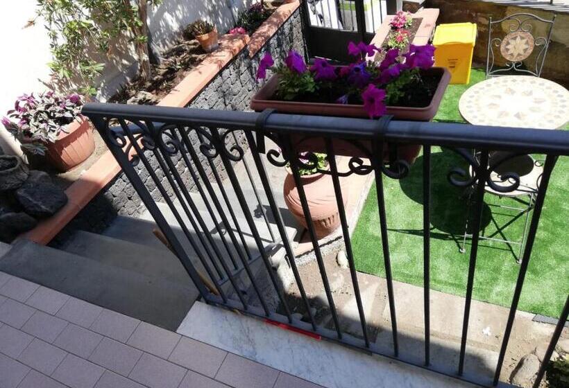 B & B Amici Dell Etna