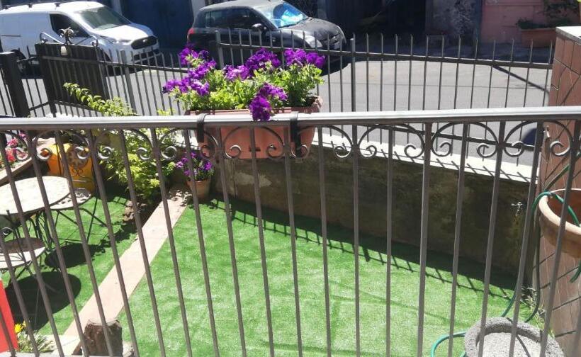 B & B Amici Dell Etna