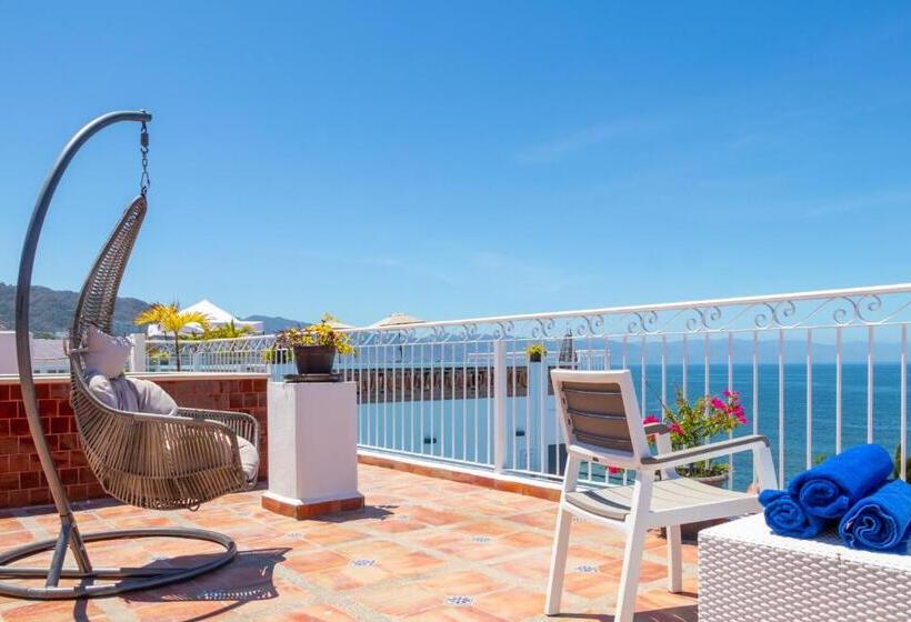 The Paramar Beachfront Boutique Hotel With Breakfast Included   Downtown Malecon