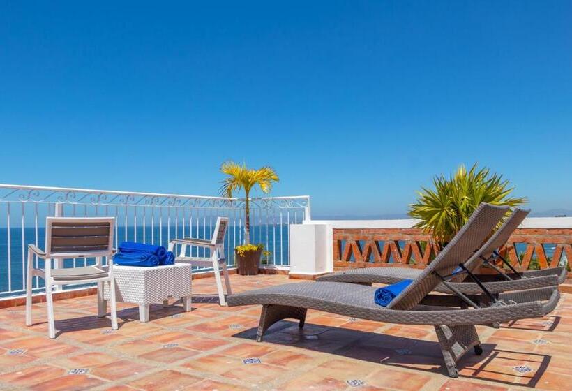 The Paramar Beachfront Boutique Hotel With Breakfast Included   Downtown Malecon