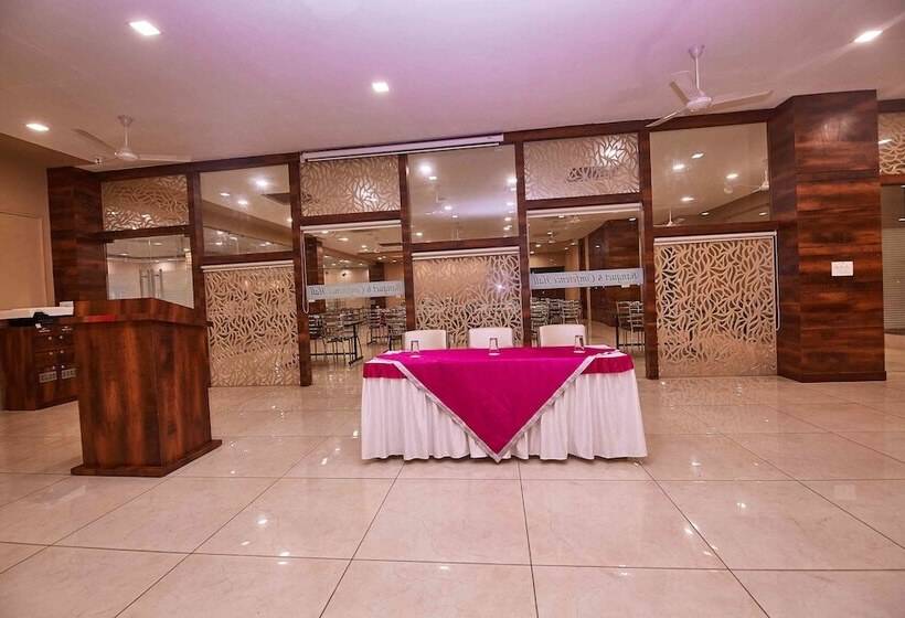 בית מלון כפרי Highway Prince