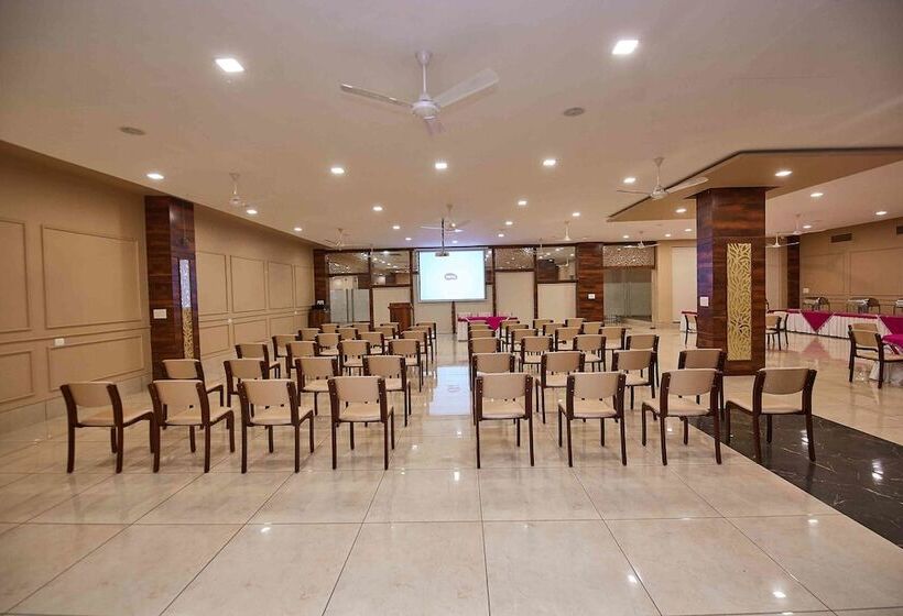 בית מלון כפרי Highway Prince