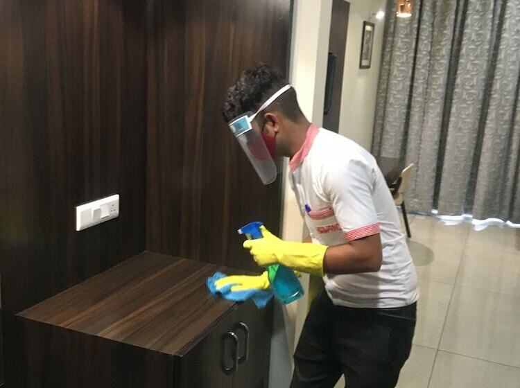 בית מלון כפרי Highway Prince