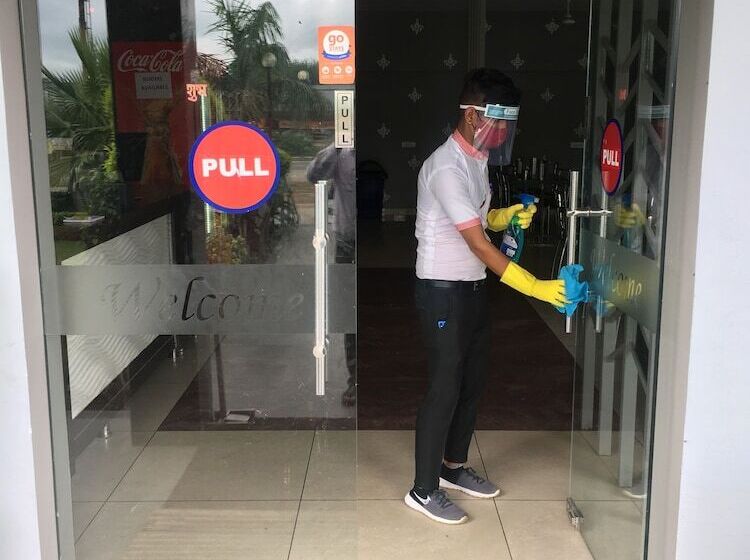 בית מלון כפרי Highway Prince