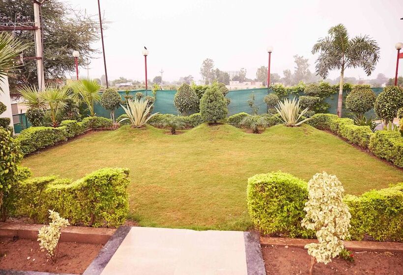 בית מלון כפרי Highway Prince