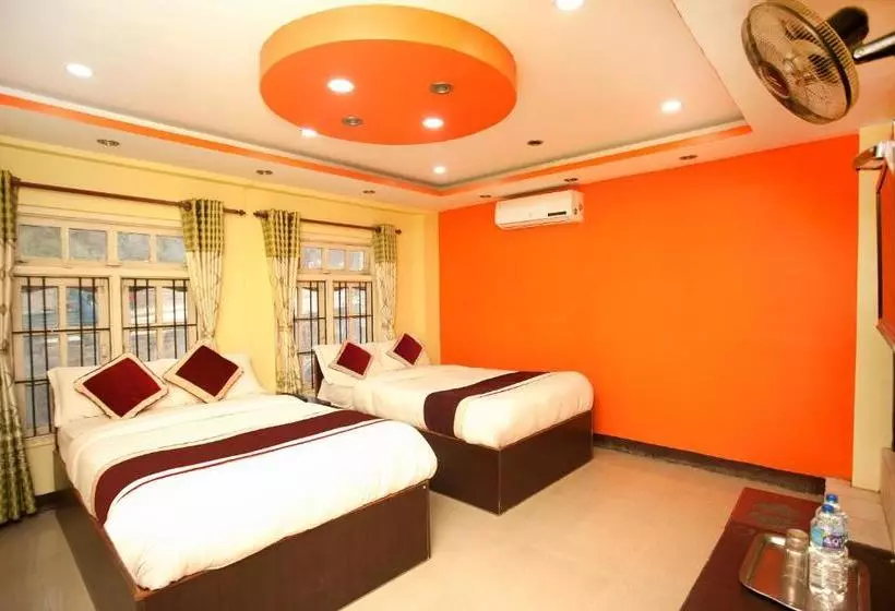 هتل Kailash By Oyo Rooms