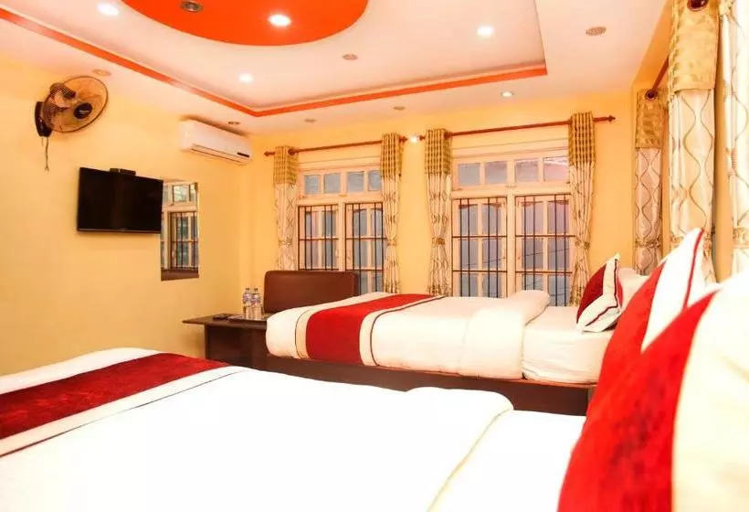 هتل Kailash By Oyo Rooms