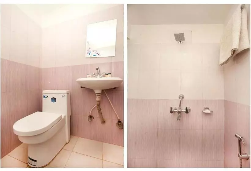 هتل Kailash By Oyo Rooms
