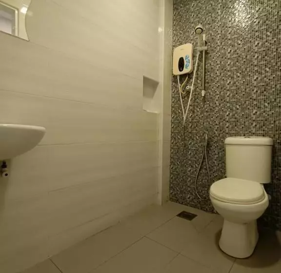 Hotelli Lea Guest House & Cafe Lukut