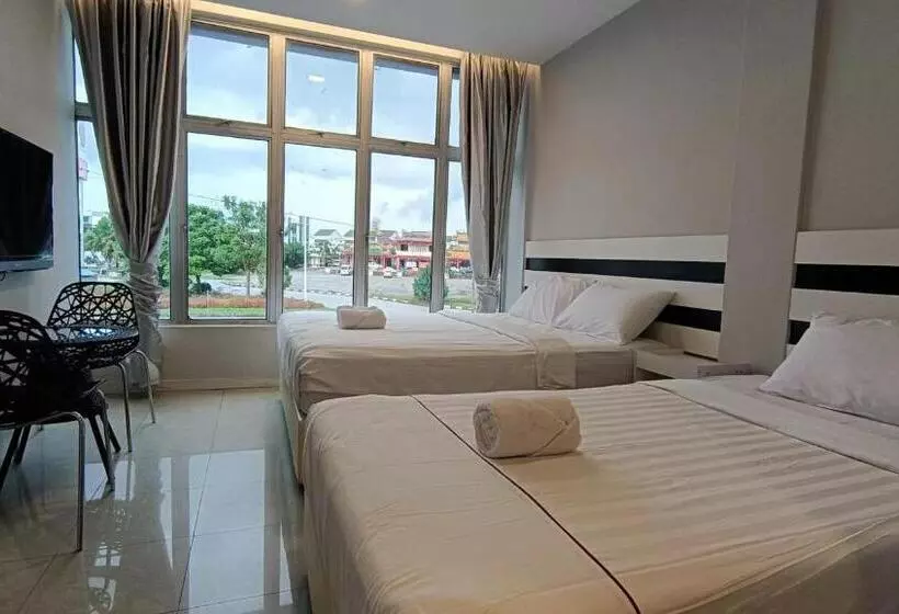 Hotelli Lea Guest House & Cafe Lukut