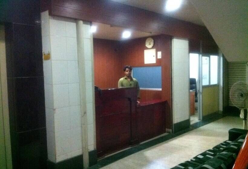 Отель The Mount Regency