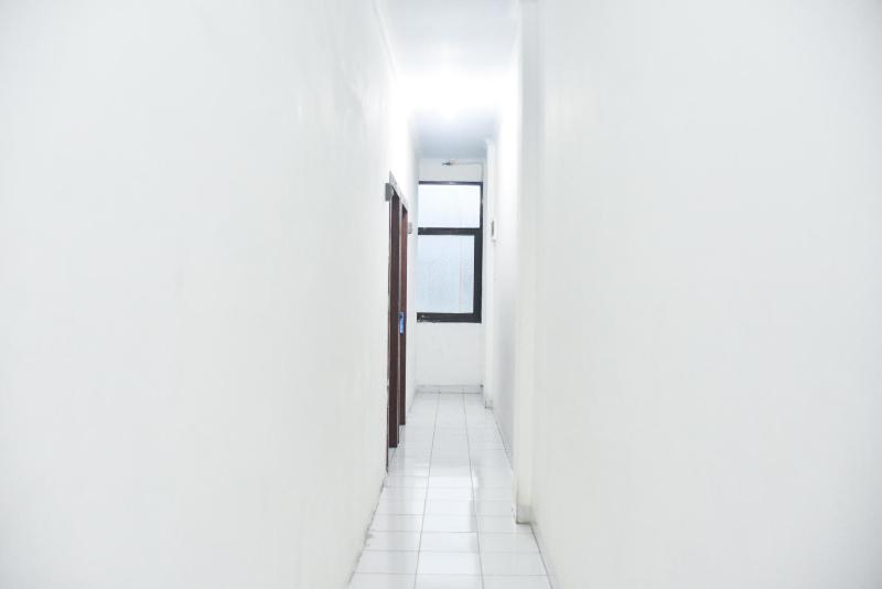 펜션 Reddoorz @ Pettarani Square