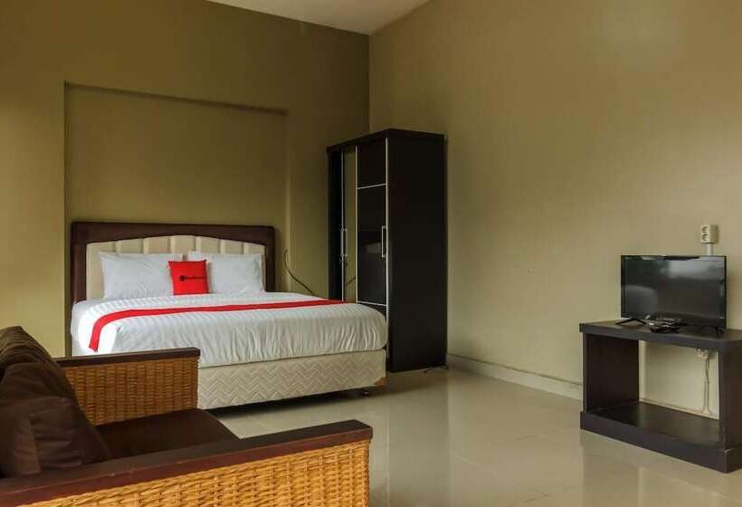 بنسيون Reddoorz Syariah Near Taman Air Mancur Bogor