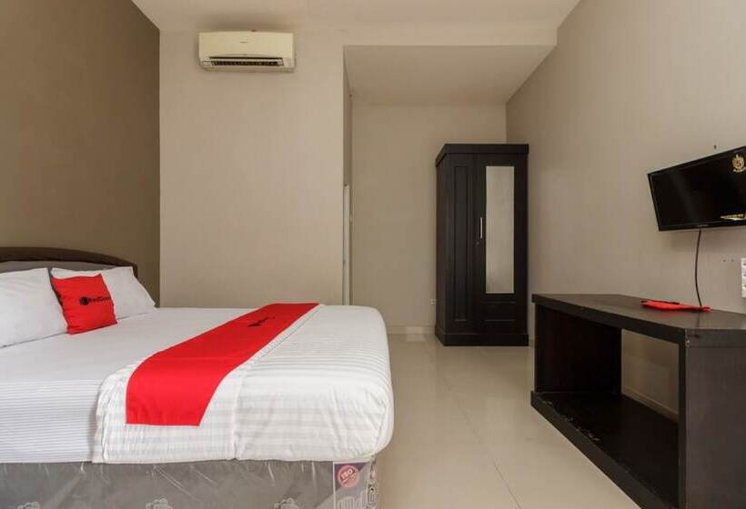 بنسيون Reddoorz Syariah Near Taman Air Mancur Bogor