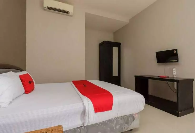 ペンション Reddoorz Syariah Near Taman Air Mancur Bogor