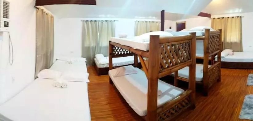 Siargao Tropic Hostel