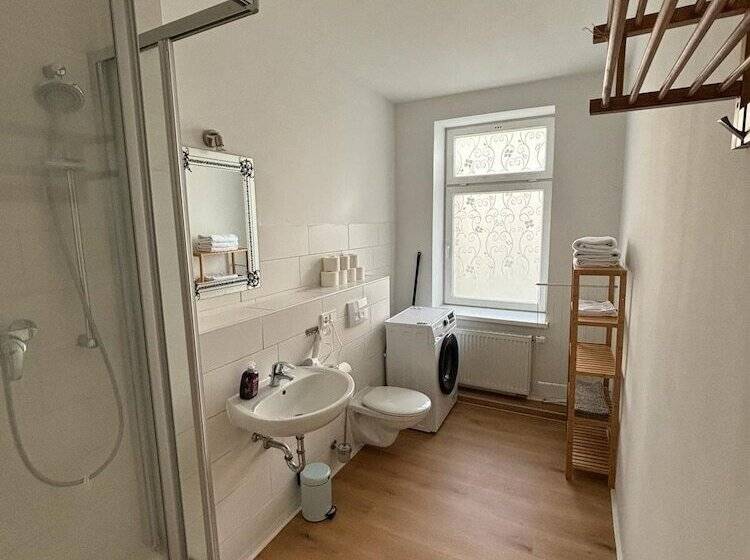 Zollikof Aparts   Sauna & Studioapartments